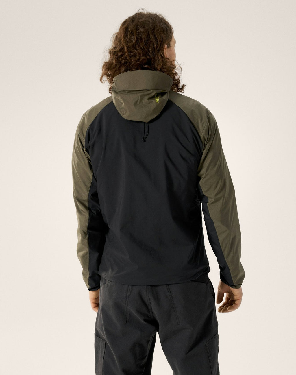 Arc'teryx Squamish Men's Windshell Hoody - Spotlight