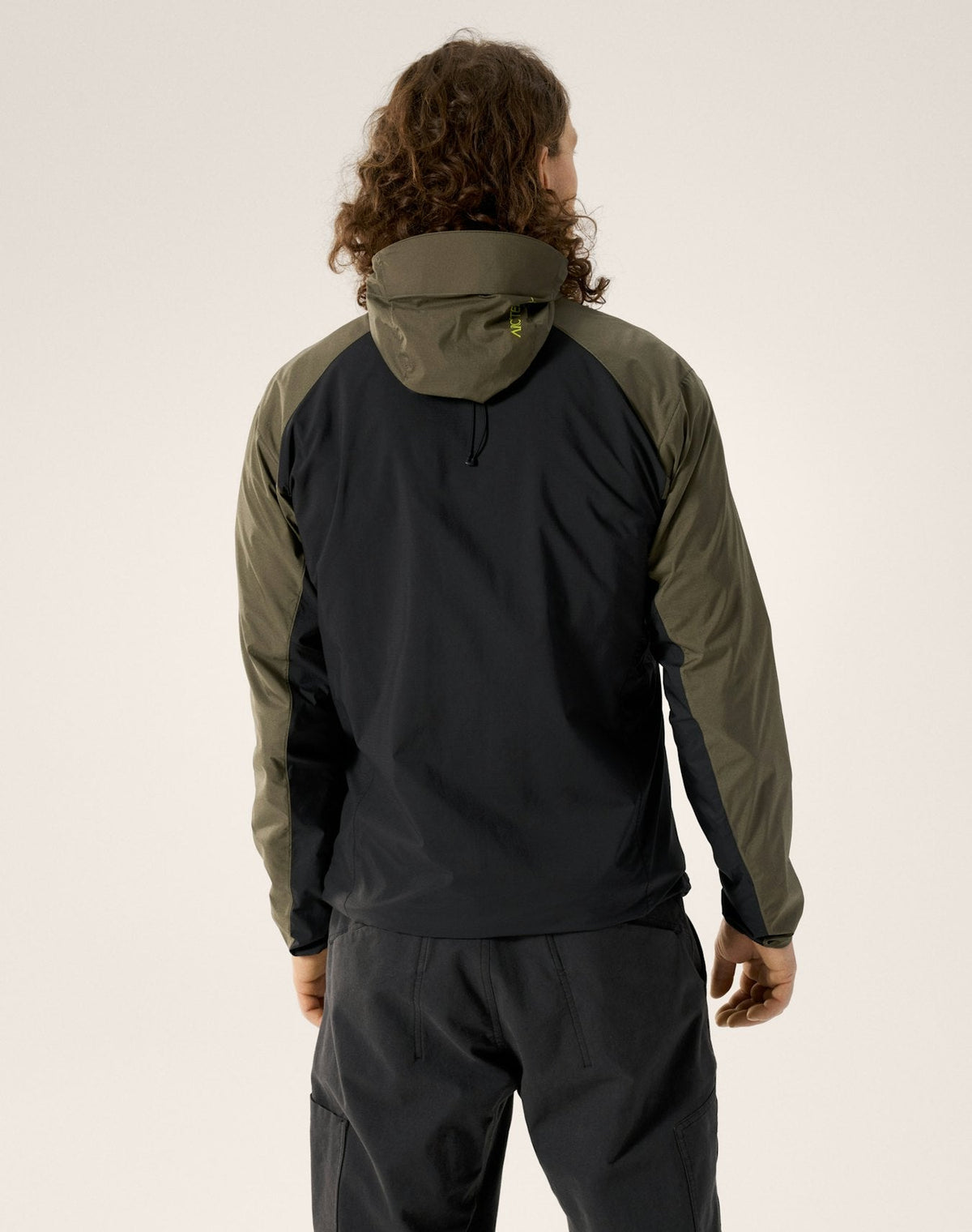 Arc'teryx Squamish Men's Windshell Hoody - Spotlight