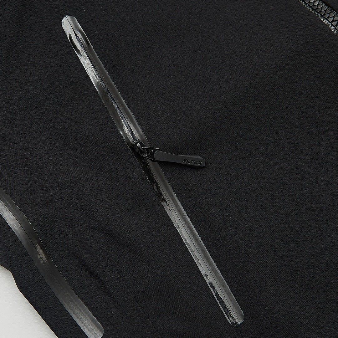 Arc'teryx Beta AR Men's Waterproof Hooded Jacket - Black