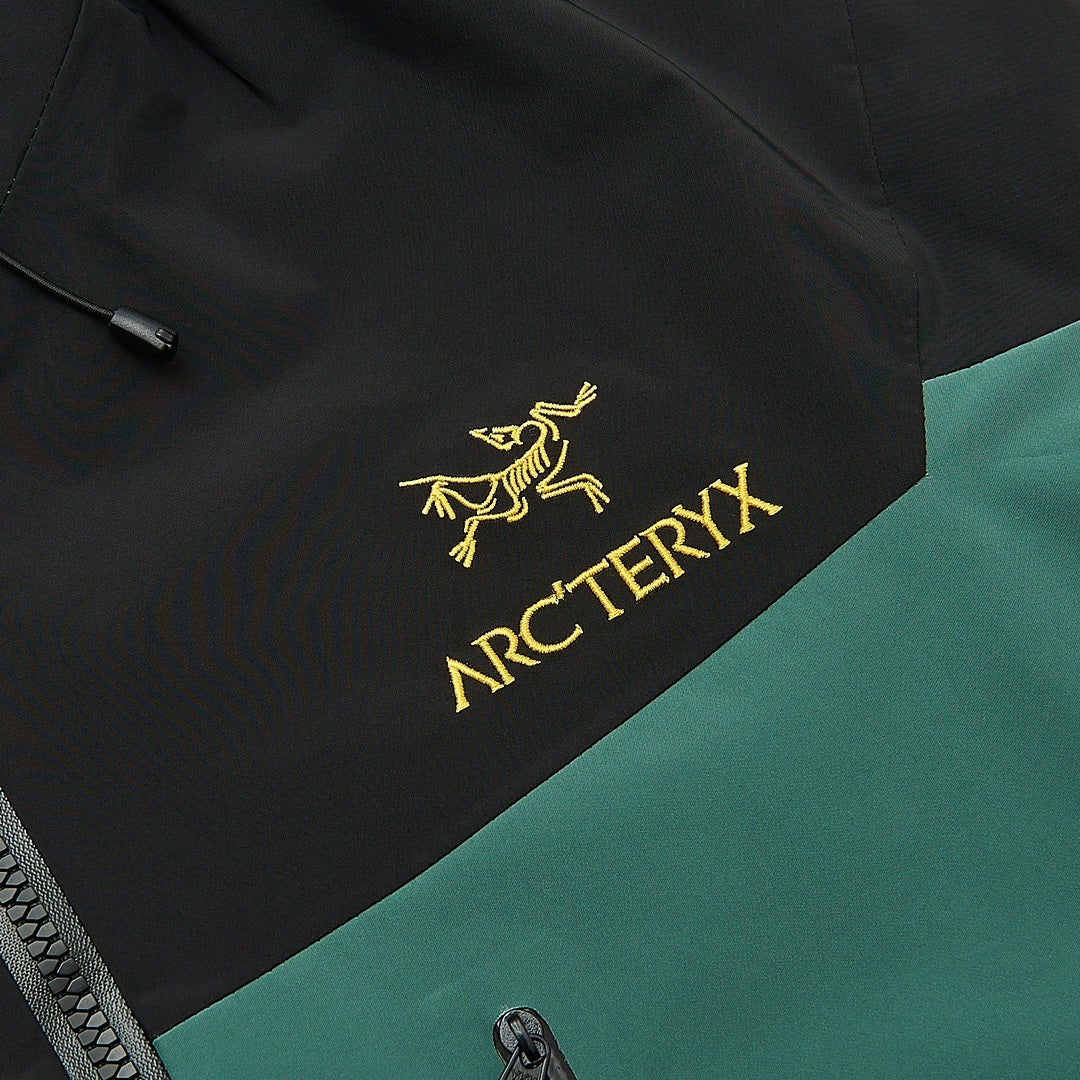 Arc'teryx Alpha SV Series Men's Hooded Waterproof Hardshell Jacket in "Black Green"