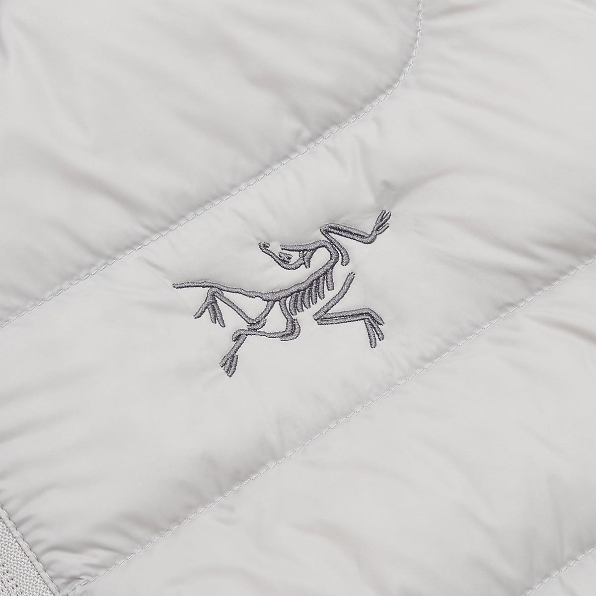 Arc'teryx Cerium Series Men's Hooded Down Jacket "Light Grey"