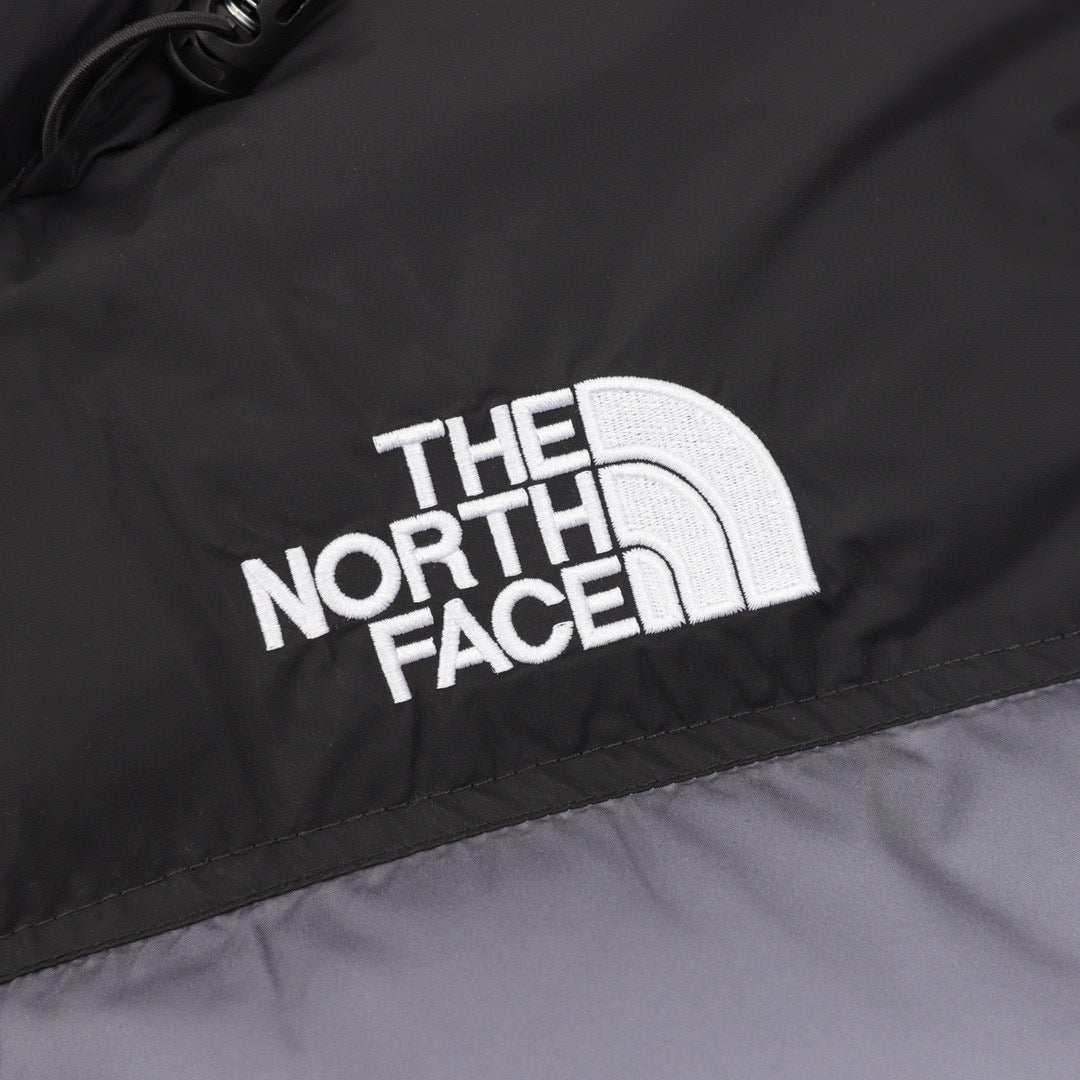 The North Face Short Puffer Jacket Black Grey Forest Landscape Print Color Block Down Coat