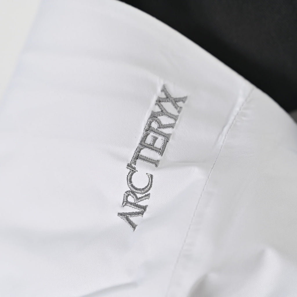 Arc'teryx Beta Men's GORE-TEX Insulated Hooded Ski Jacket - White