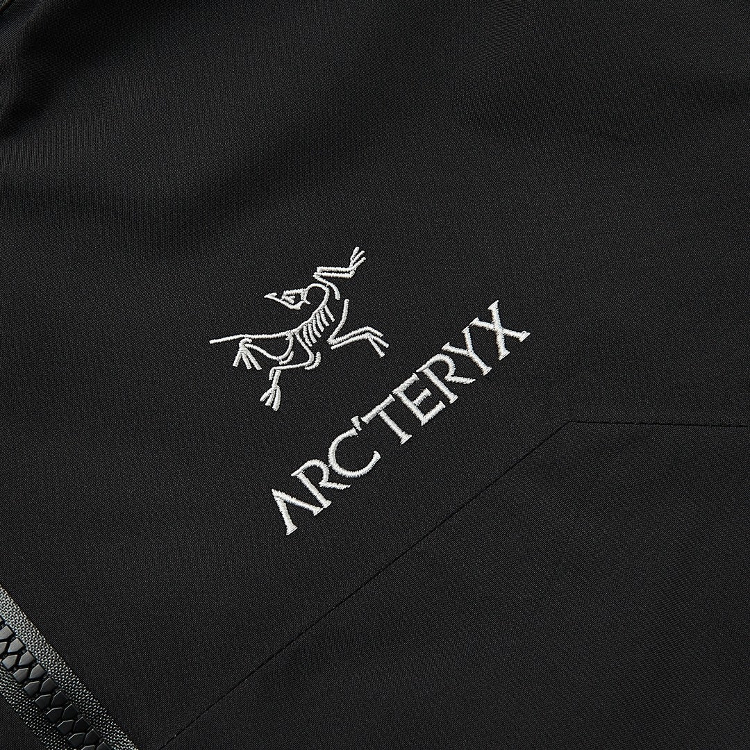 Arc'teryx Beta AR Men's Waterproof Hooded Jacket - Black