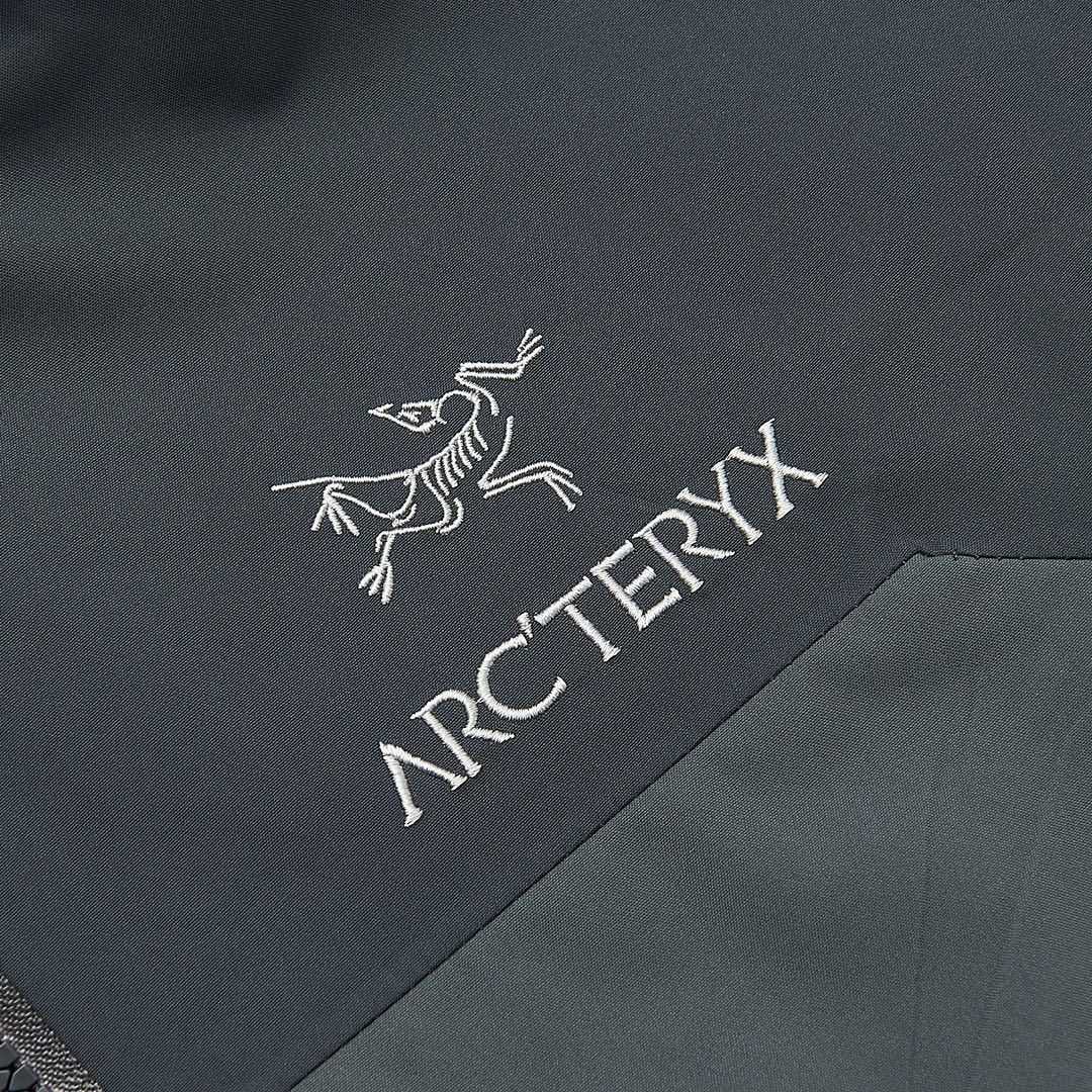 Arc'teryx Beta AR Men's Waterproof Hooded Jacket "Dark Grey"
