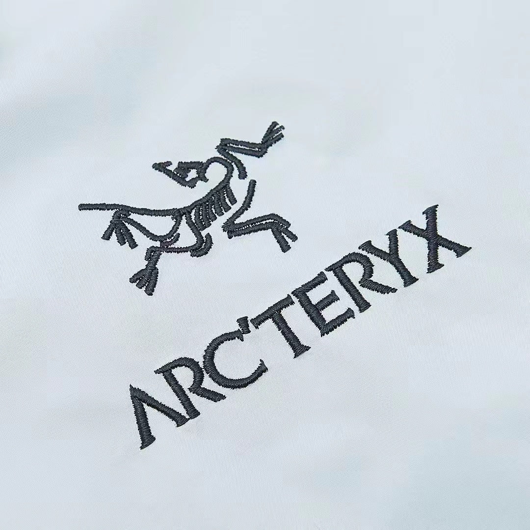 Arc'teryx Beta Series GORE‑TEX Waterproof Hooded Jacket "Pale Blue"