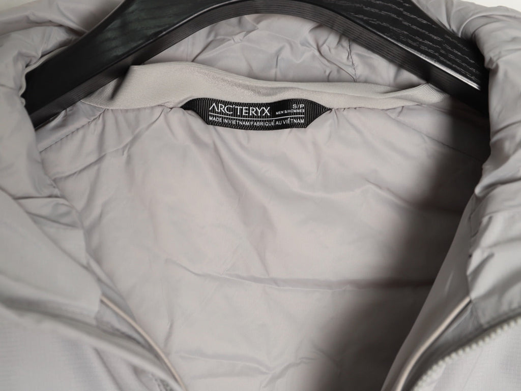 Arc'teryx Atom Series Men Hooded Insulated Jacket "Light Grey"