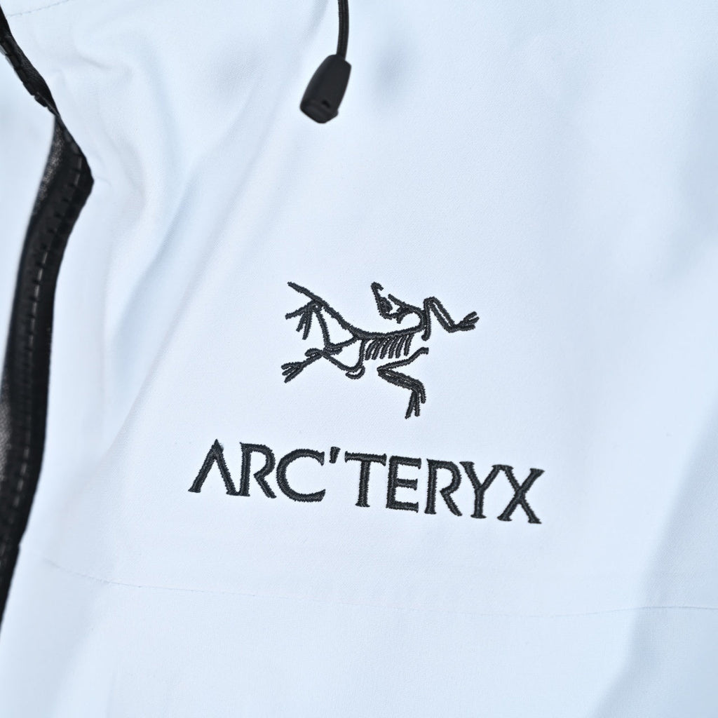 Arc'teryx Ski Series GORE-TEX Pro Insulated Hooded Jacket "Pale Blue"